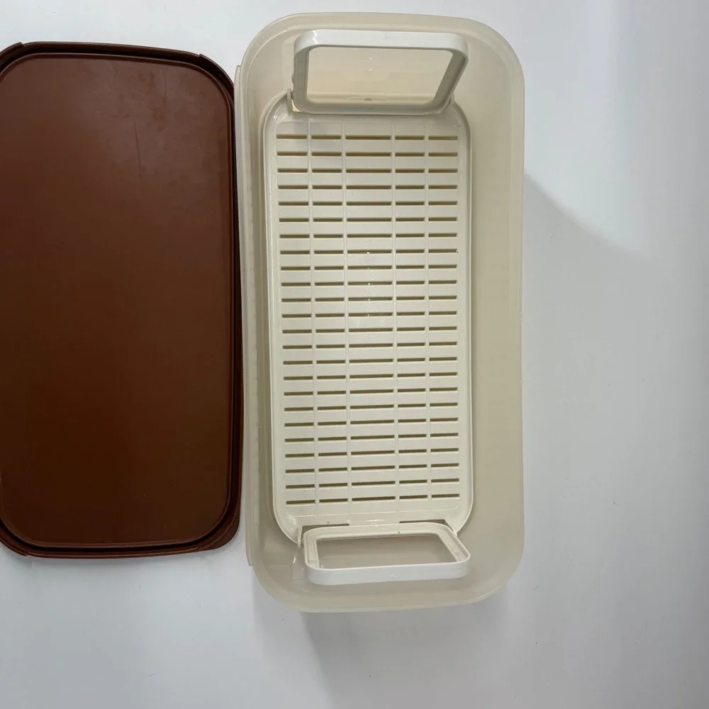Tupperware 1718 Produce Bread 25 Cups Container w/Brown 1719 Lid & 1716 Rack T2